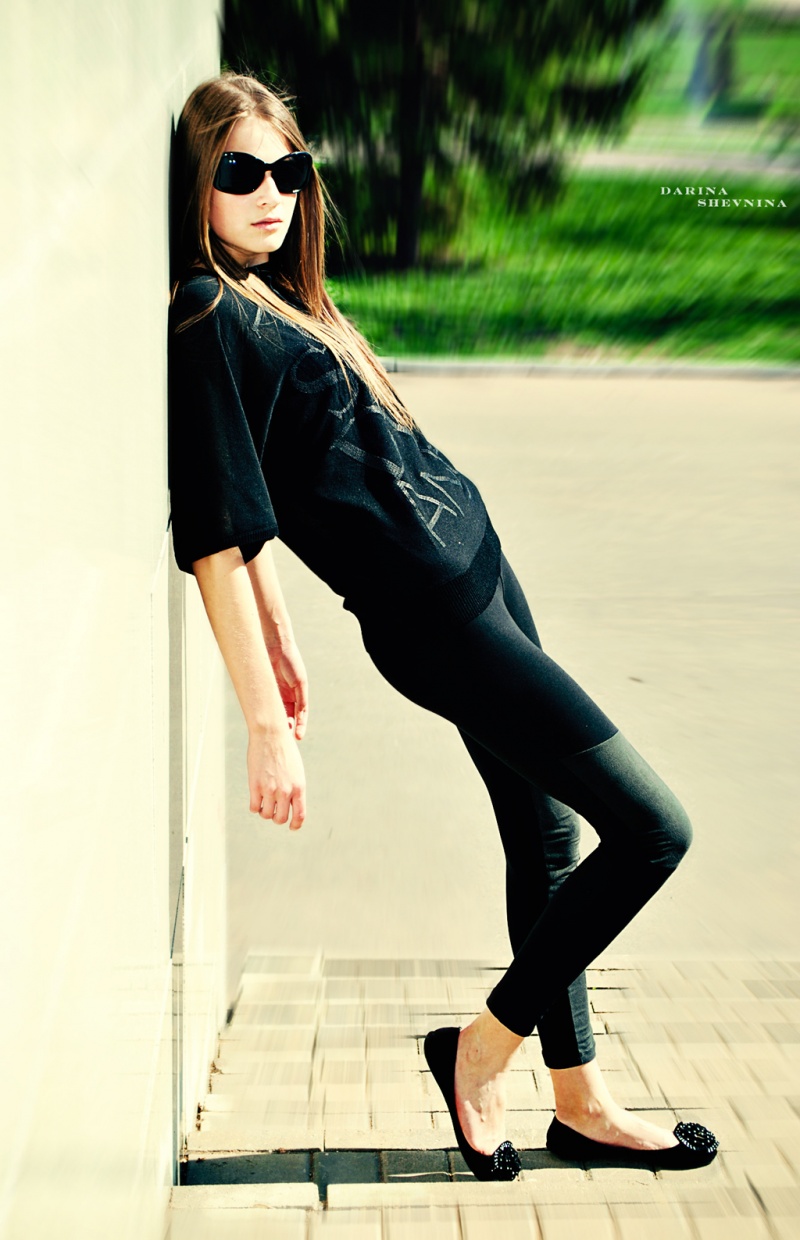 Female model photo shoot of DarinaS