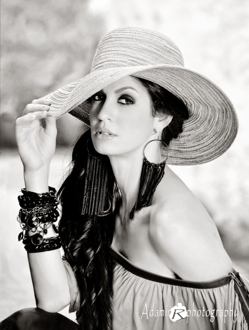 Female model photo shoot of AdamirRphotography and Oneisys Amador