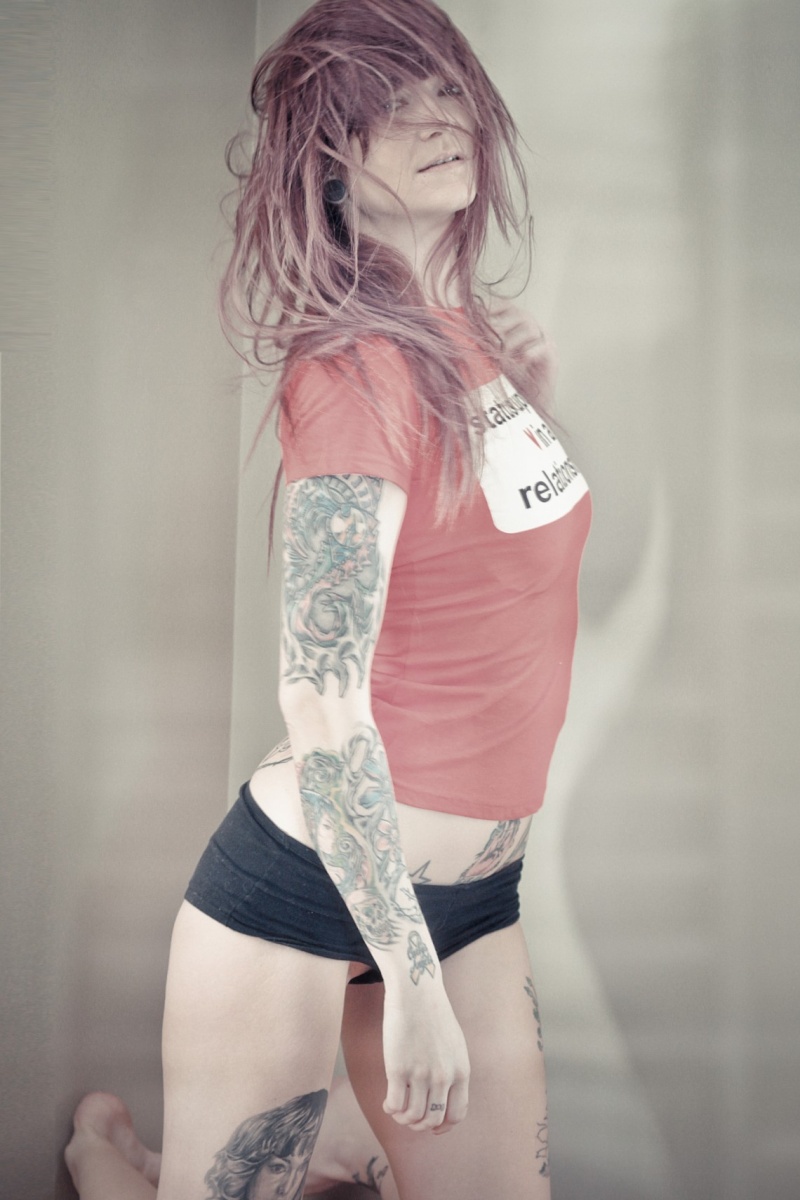 Female model photo shoot of JaeL Lyn by NICHOLFOTO