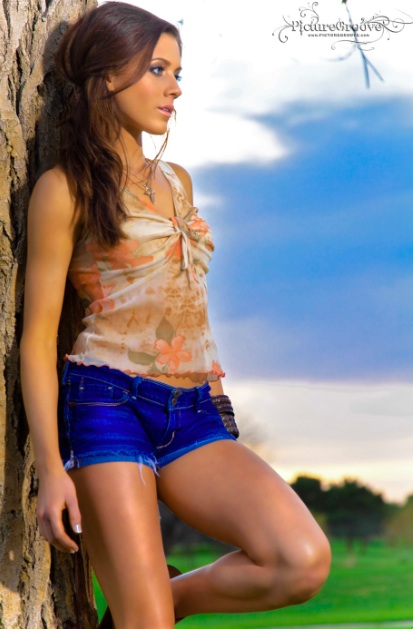 Female model photo shoot of Lexi Sheild