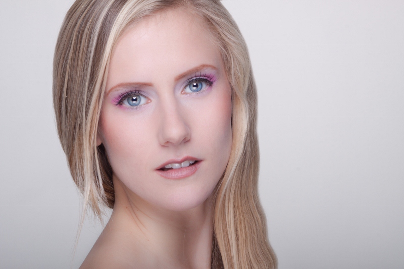 Female model photo shoot of kimberly diane by Grudiowerx