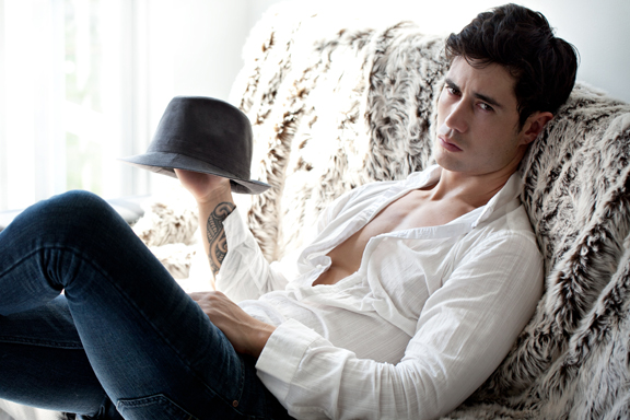 Male model photo shoot of Aaron Asher 