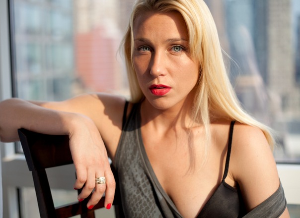 Female model photo shoot of Nataliya Zelenska