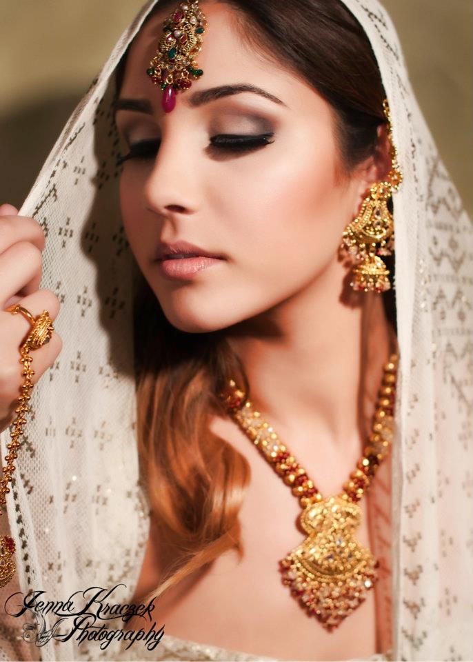 Female model photo shoot of Sonam Gohil