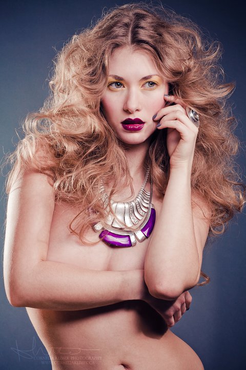 Female model photo shoot of RachelleG