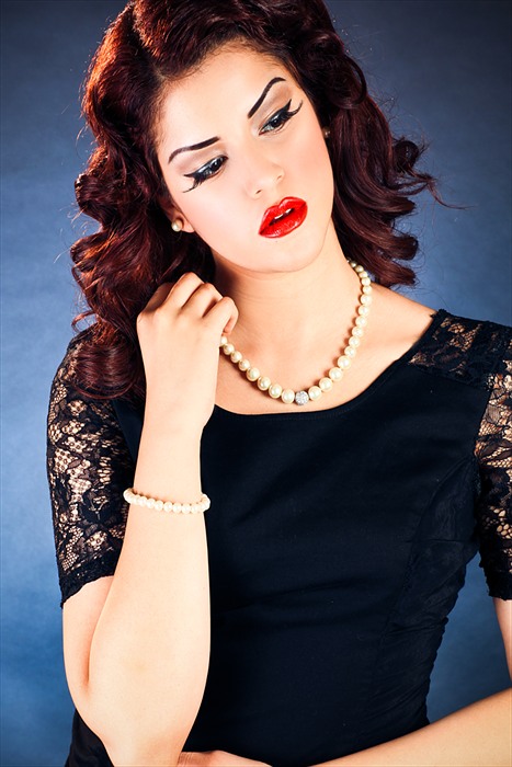 Female model photo shoot of Gwendolyn Khmurov in Naime's Beauty Center