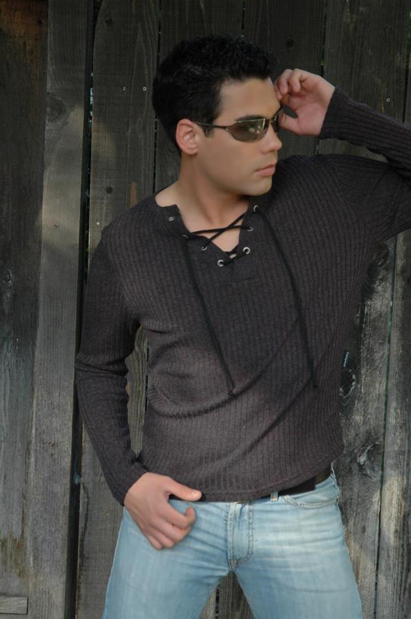 Male model photo shoot of Anthony Bratta