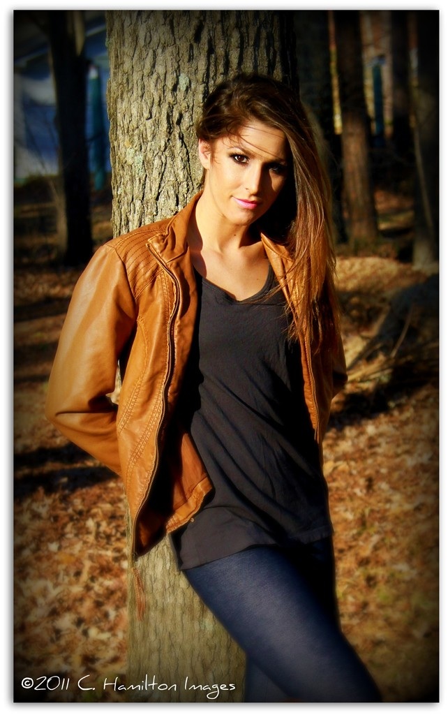 Female model photo shoot of Elisa 