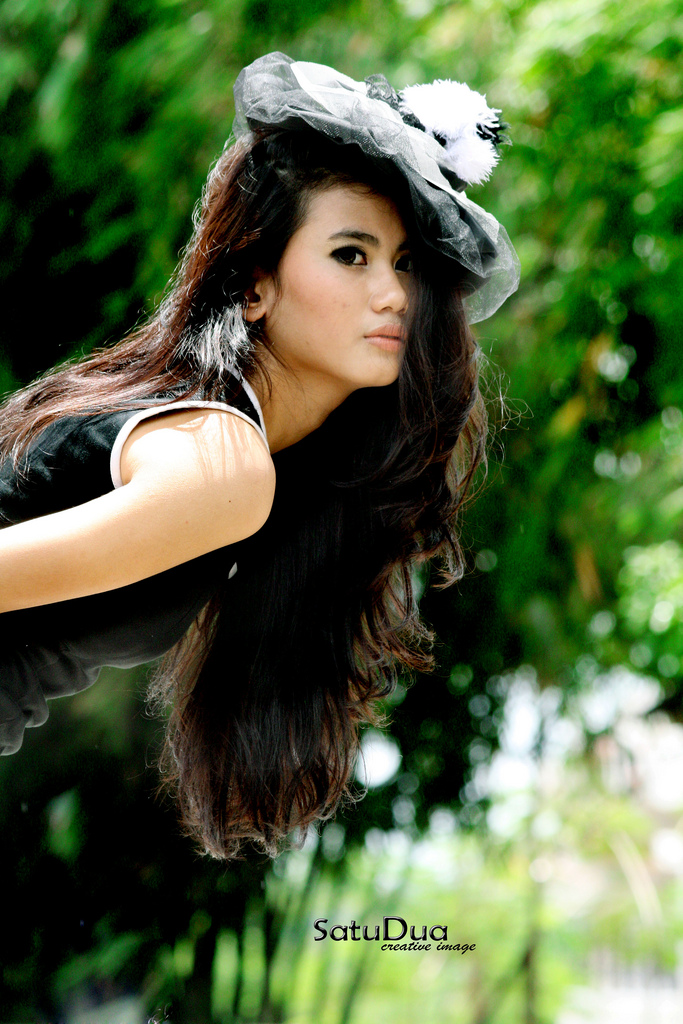 Female model photo shoot of Fitria Sari