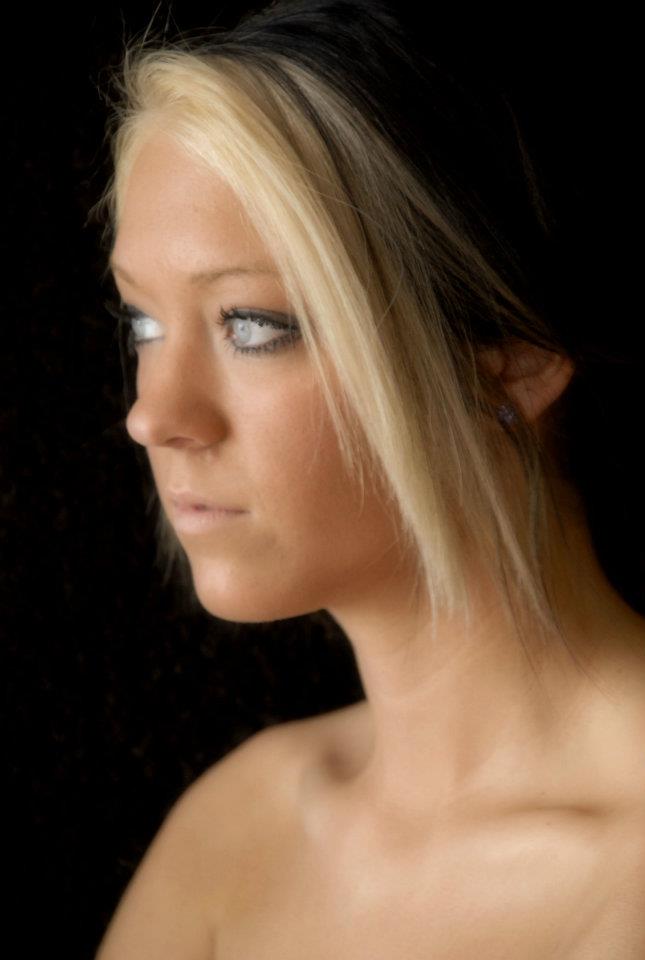 Female model photo shoot of Jordan Head
