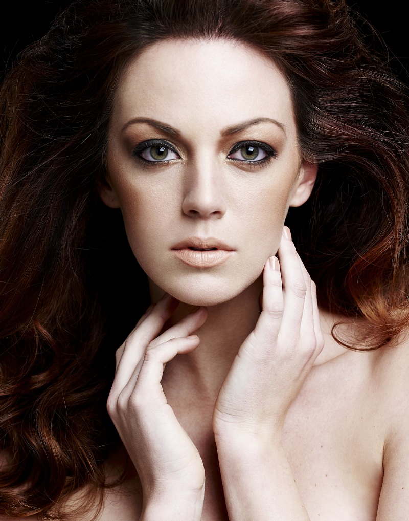 Female model photo shoot of Sara Lander by ANTHO
