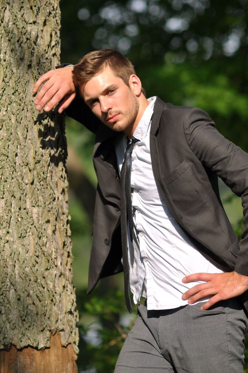 Male model photo shoot of Zander Barnard in Local Park