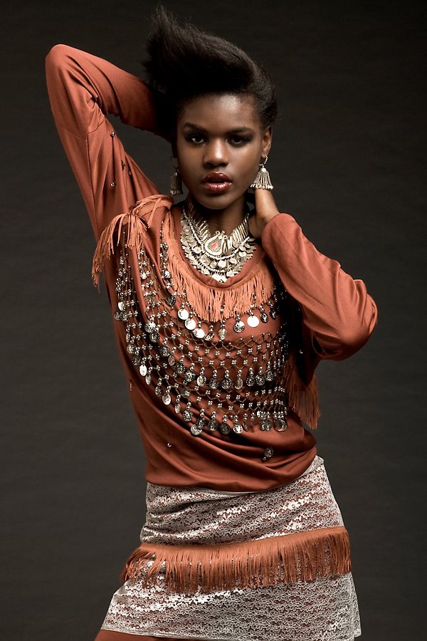 Female model photo shoot of Tifeny moreira