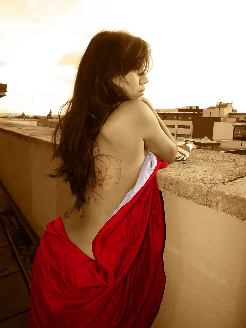 Female model photo shoot of Lorena Alexandra