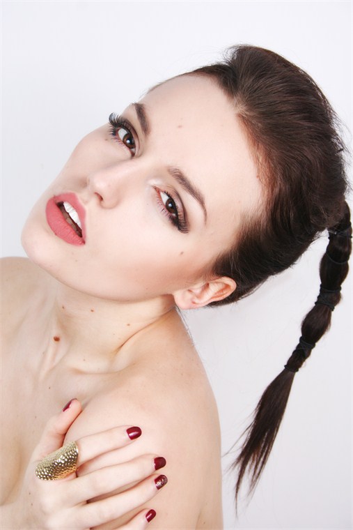 Female model photo shoot of Jacquelyn Shieff