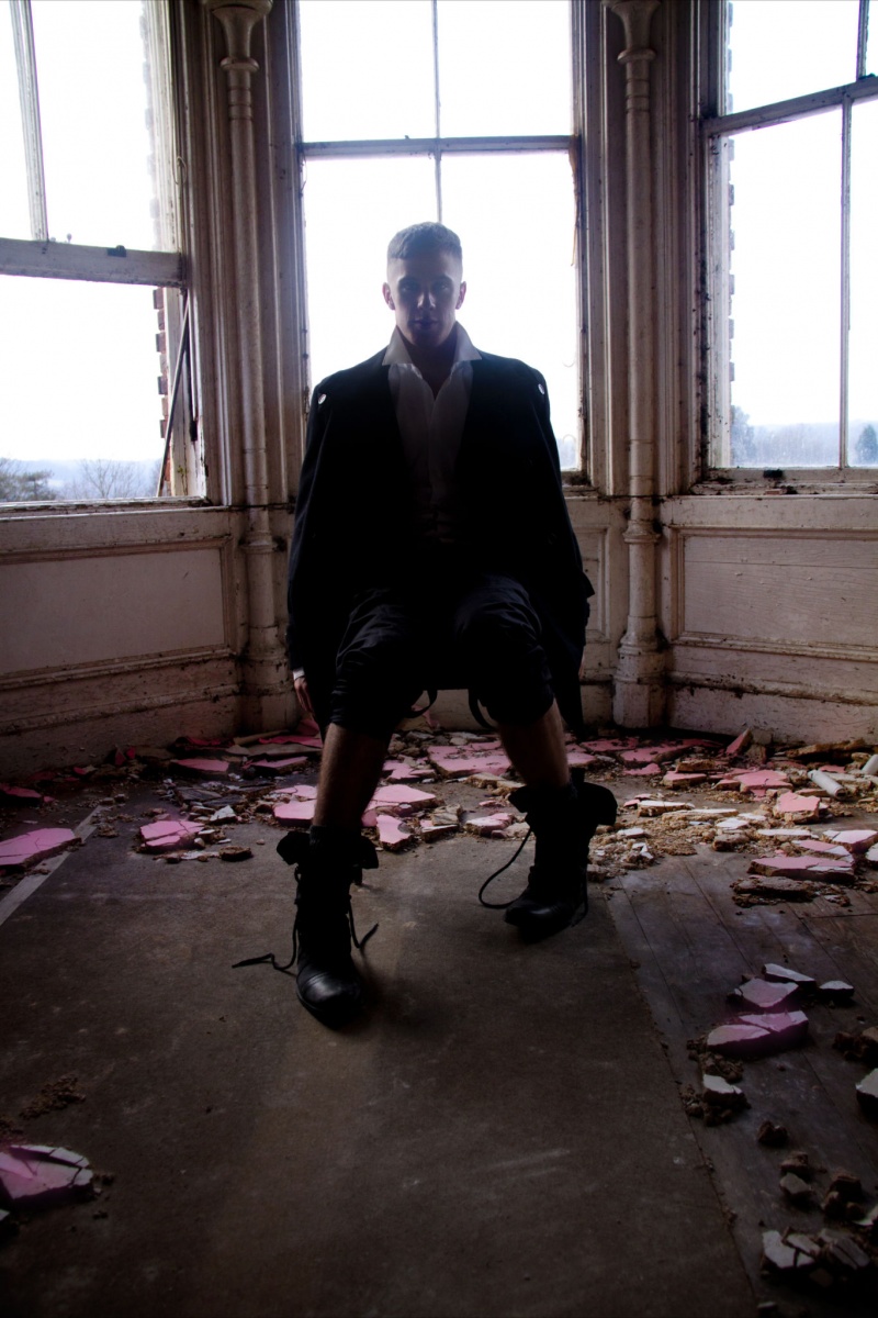 Male model photo shoot of Scott Vuan in Tonbridge