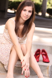 Female model photo shoot of MelissaJohnston