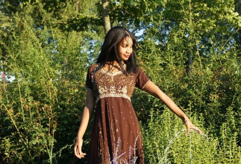 Female model photo shoot of Zay Hathor
