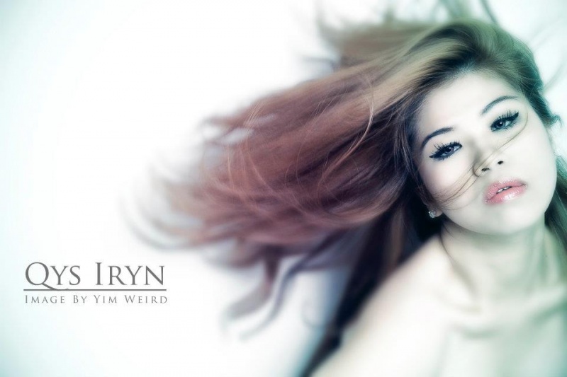 Female model photo shoot of Qys Iryn