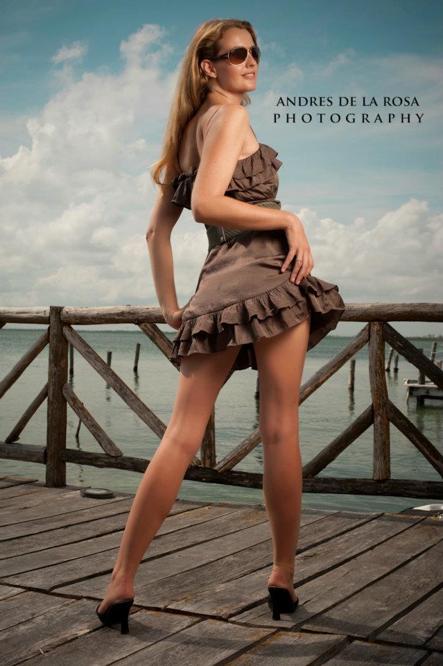 Female model photo shoot of PalosVerdesBlue in Cancun Mexico