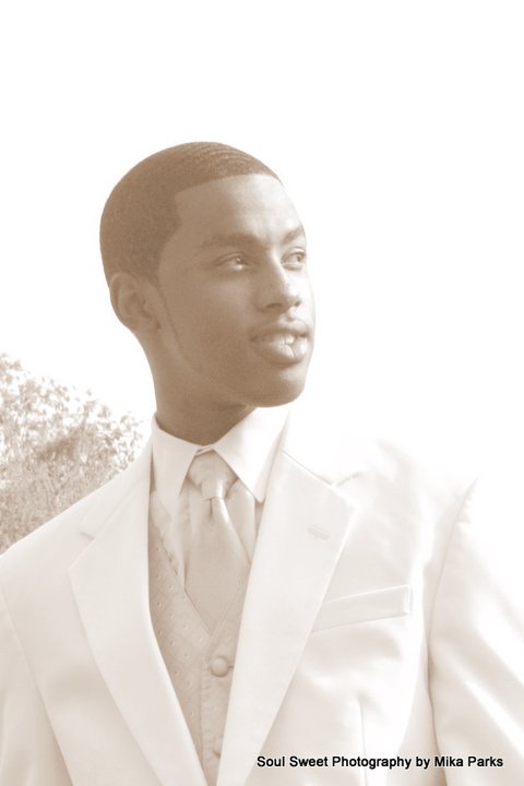 Male model photo shoot of Deondre Johnson in My home prom photo shoot