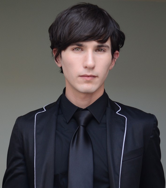 Male model photo shoot of Michael Hess