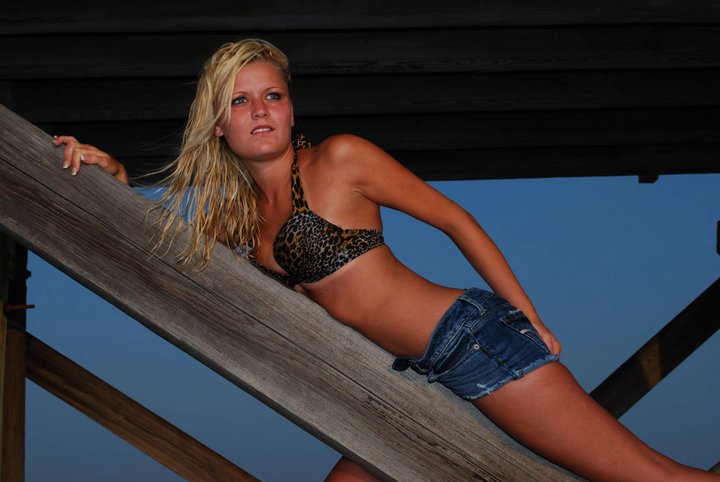 Female model photo shoot of purebeauty in pcb