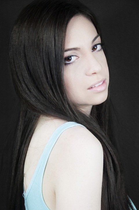 Female model photo shoot of Amira Dahan