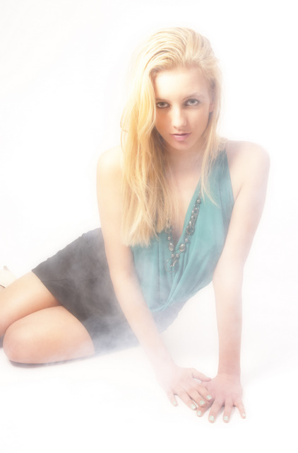 Female model photo shoot of Amanda Rigterink