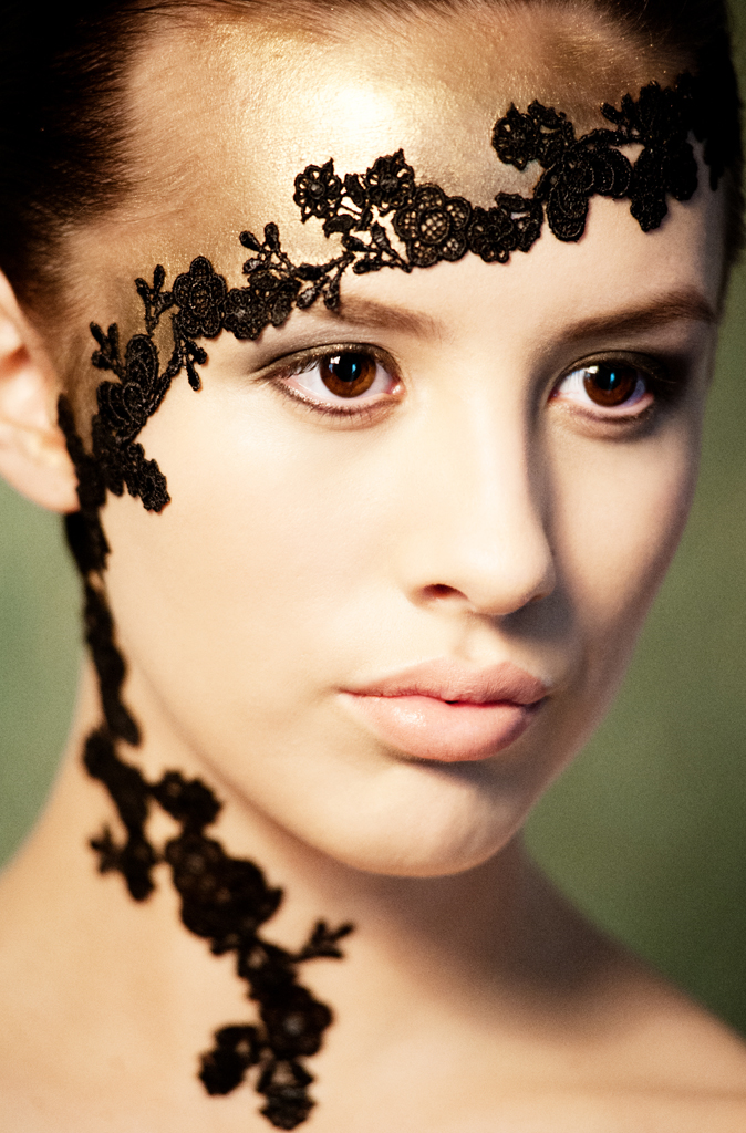 Female model photo shoot of Andrea Edwards Make-Up 