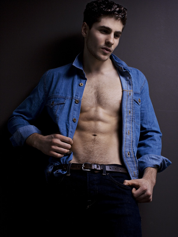 Male model photo shoot of Davey_g
