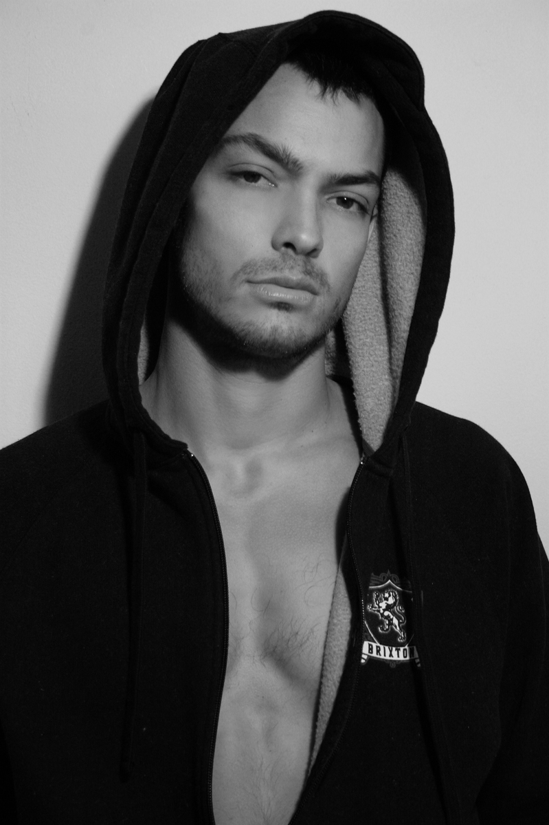 Male model photo shoot of Gabriel Leavitt