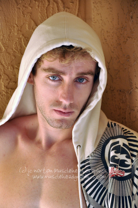 Male model photo shoot of Musclehead Graphics and Alex Fason