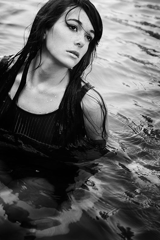 Female model photo shoot of Majenta Rose by Rachael Humphries