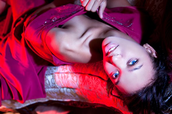 Female model photo shoot of Sunny Carter