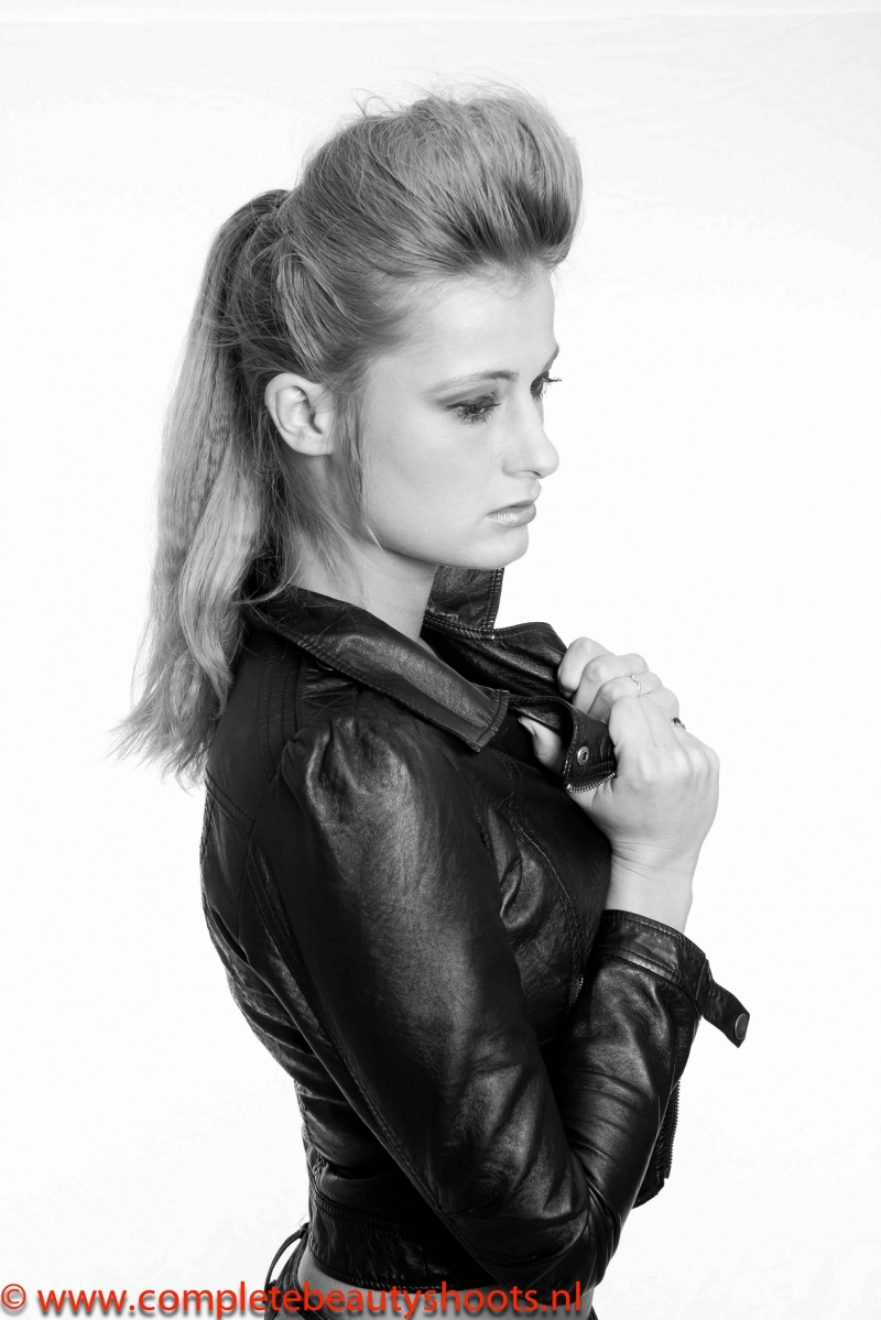 Female model photo shoot of Josie van G
