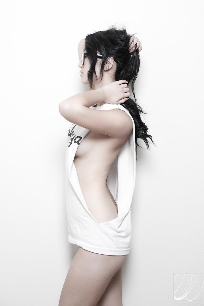 Female model photo shoot of Jessica Xiao