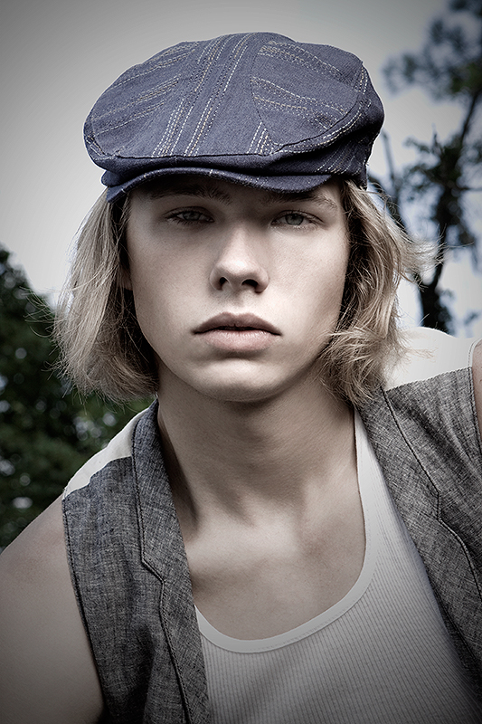 Male model photo shoot of Nathan Stoan