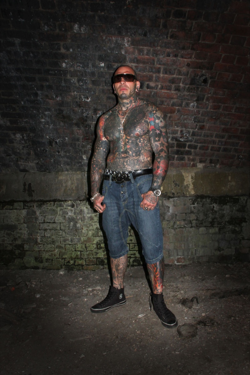 Male model photo shoot of Tattitude