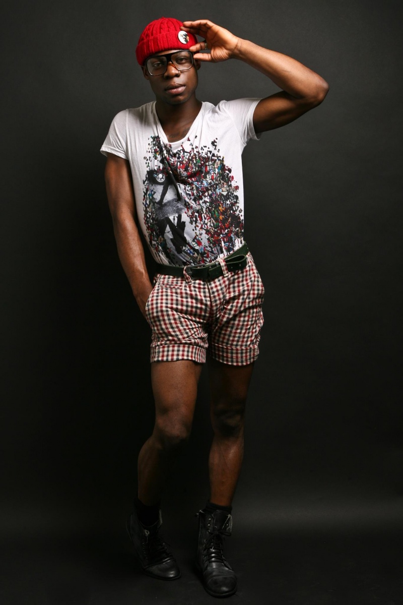 Male model photo shoot of Tahi Guy Rosland