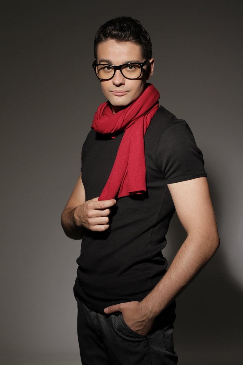 Male model photo shoot of Daniel Albu