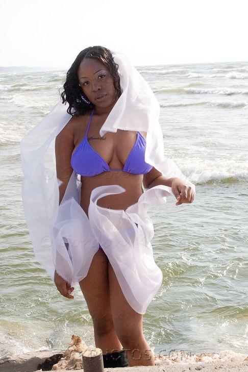 Female model photo shoot of La Shawn in Muskegon Beach