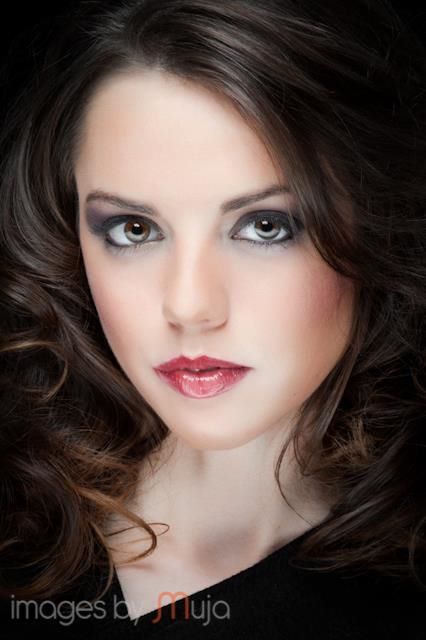 Female model photo shoot of Cassandra Childs