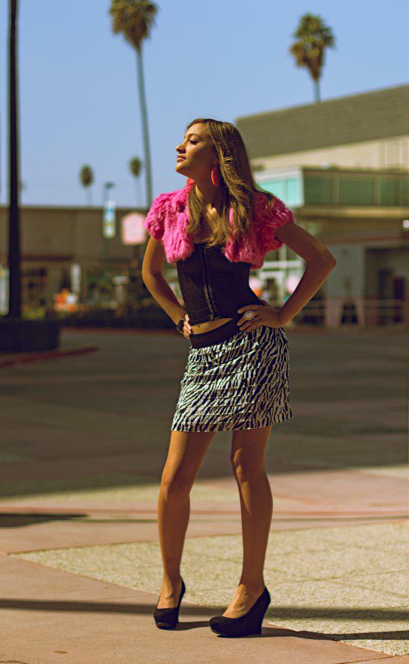 Female model photo shoot of Jasmyne T Madison in NoHo, CA - Photos by Eric Gonzalez