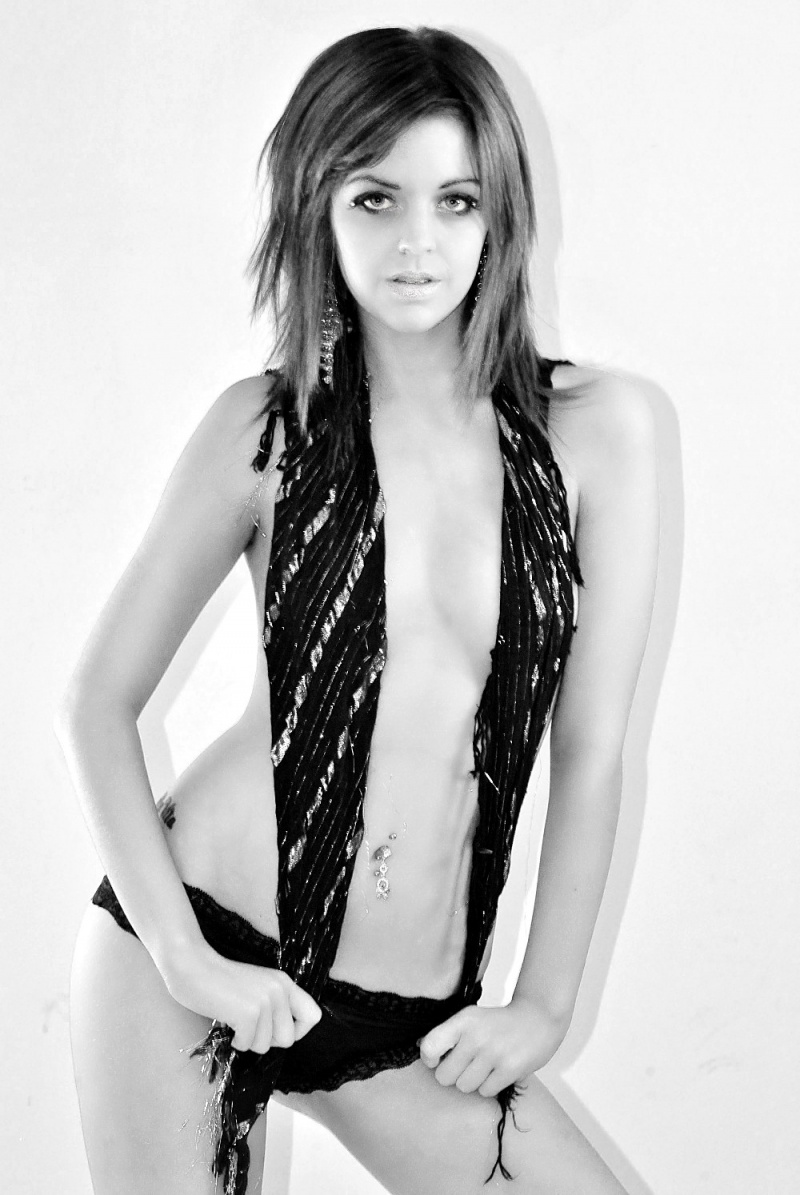 Female model photo shoot of Sheree Hefford