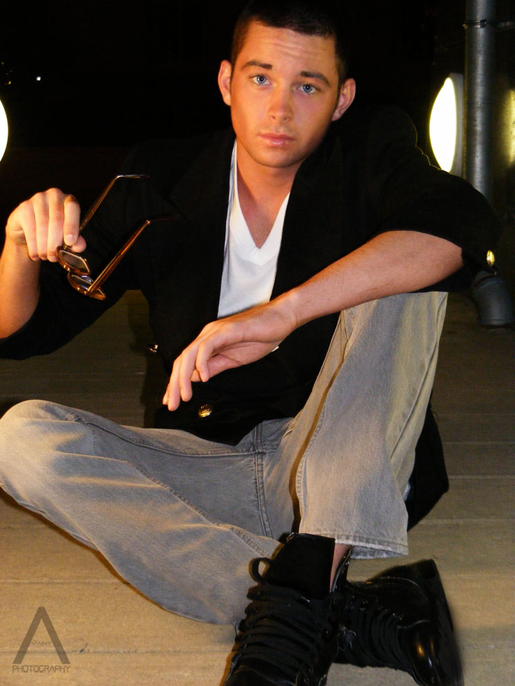 Male model photo shoot of Xavier Avant in Des Moines, IA