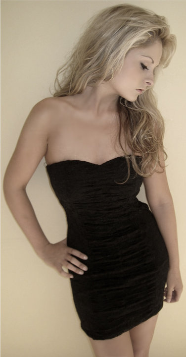 Female model photo shoot of Ashley143Nicole