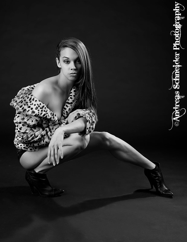 Female model photo shoot of Kitana Aaliyah