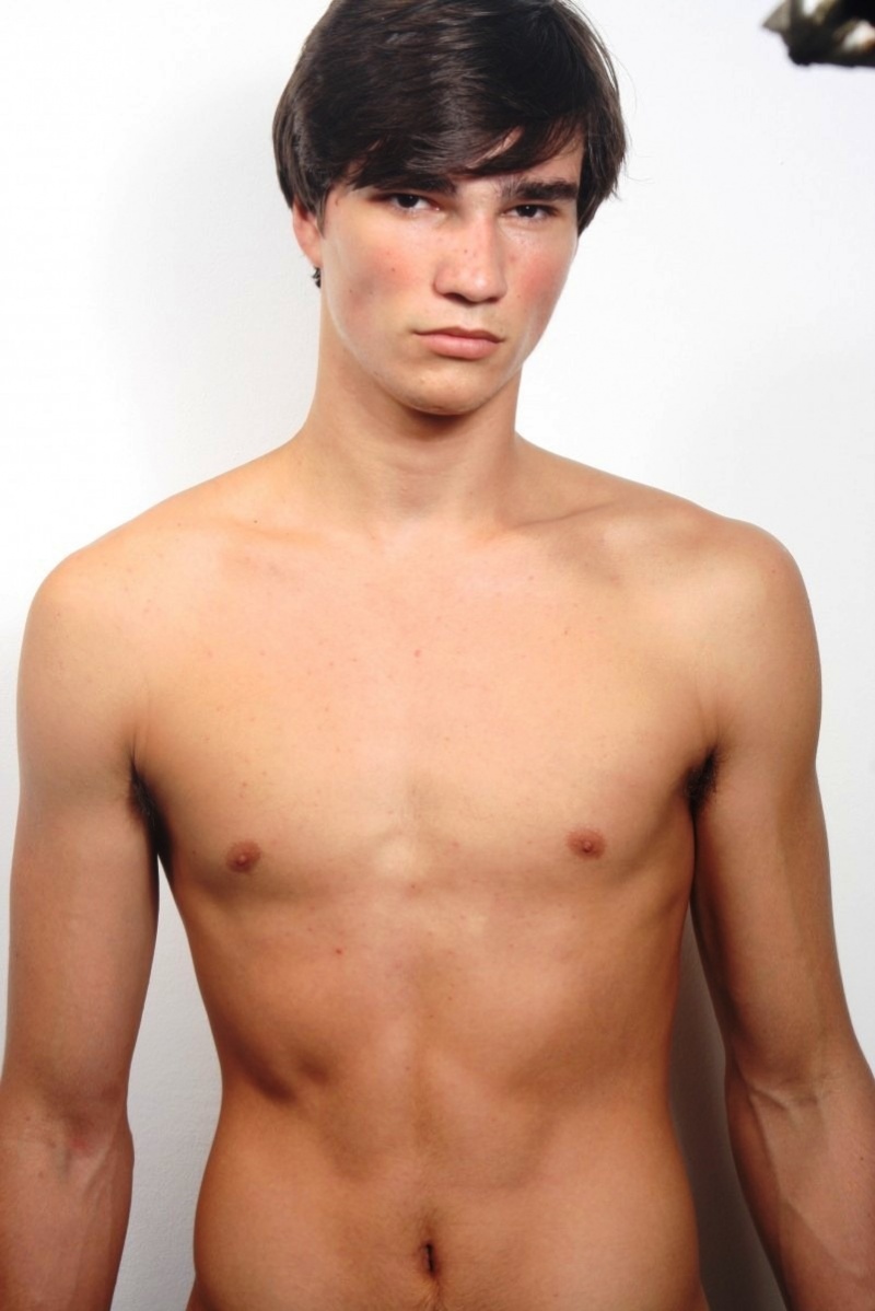 Male model photo shoot of Josh Daly