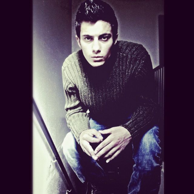 Male model photo shoot of Mustafa Salame
